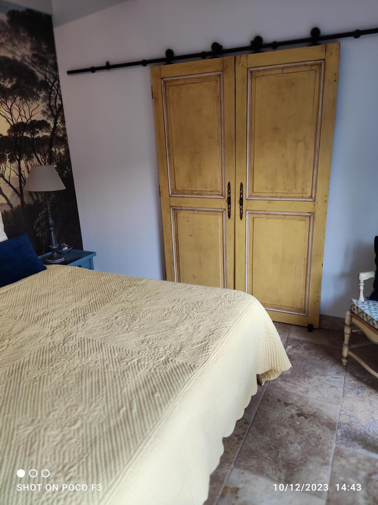 Hotel Le Petit Jardin ... LʼIsle-sur-la-Sorgue Zewnętrze zdjęcie